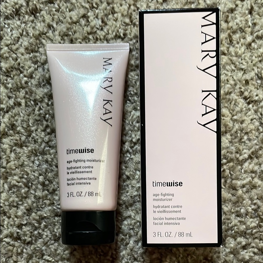 Mary Kay TimeWise Age-Fighting Moisturizer - Normal to Dry skin